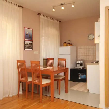 By The Sea Apartment